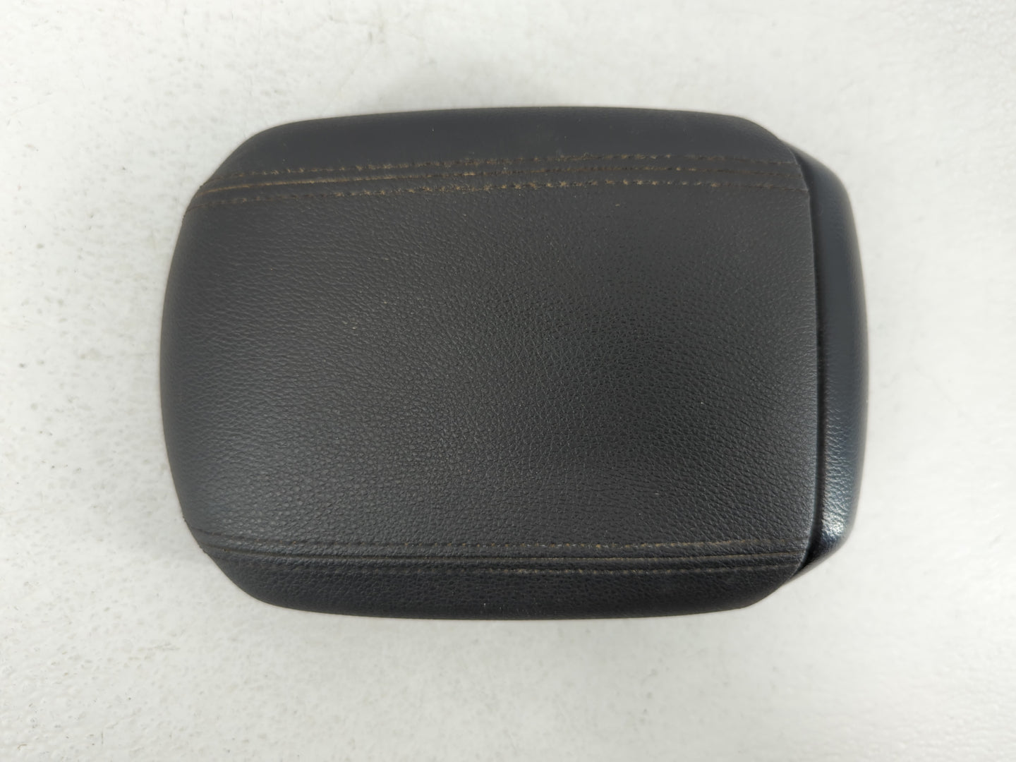 2014 Chevrolet Cruze Center Console Armrest Cover Lid Black - Oemusedautoparts1.com