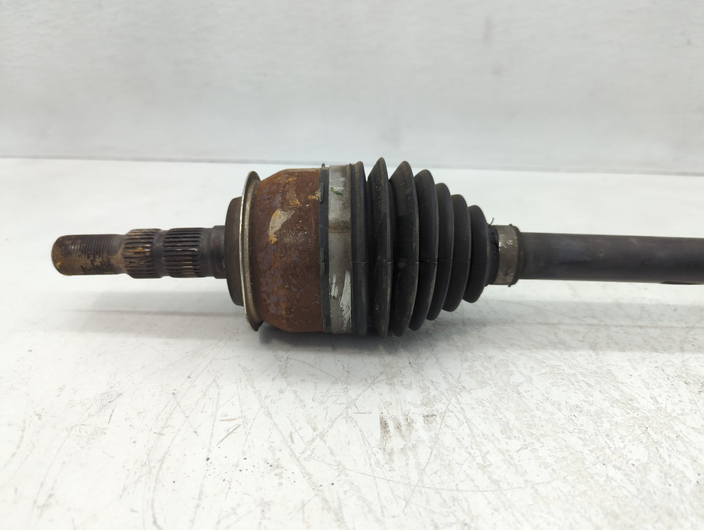 2013-2016 Chevrolet Cruze Axle Shaft Front Passenger Cv C/v - Oemusedautoparts1.com