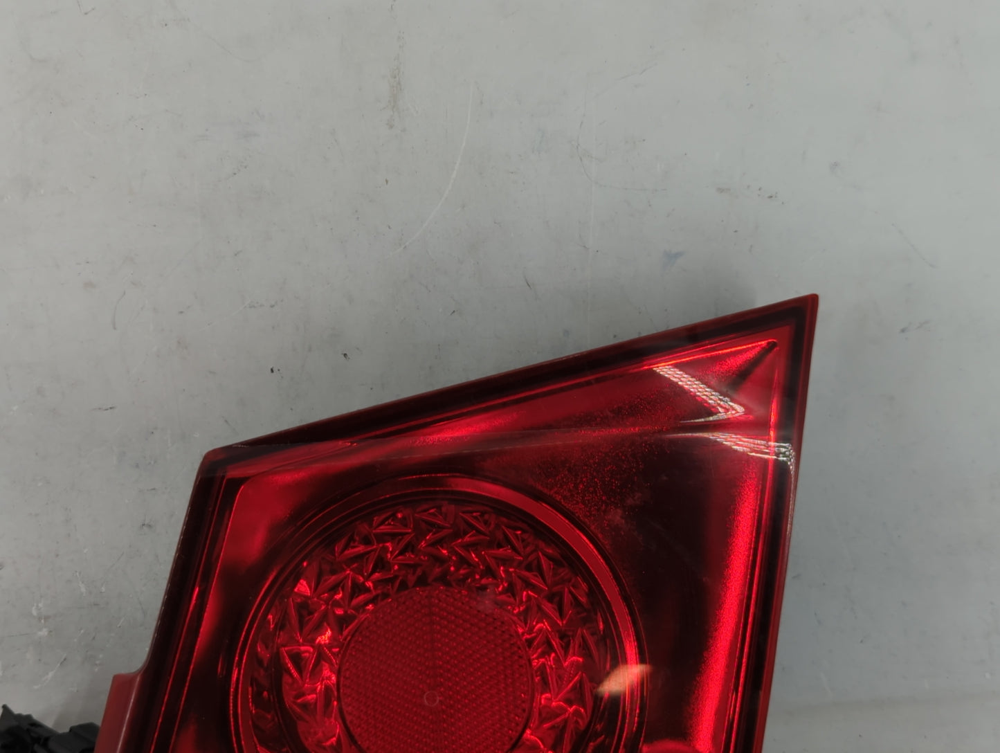 2011-2016 Chevrolet Cruze Tail Light Assembly Driver Left OEM P/N:2T 11 1P GM 04229145 Fits Fits 2011 2012 2013 2014 2015 20