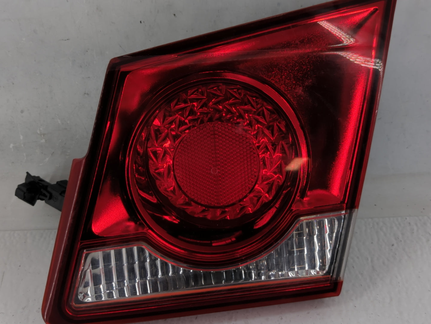 2011-2016 Chevrolet Cruze Tail Light Assembly Driver Left OEM P/N:2T 11 1P GM 04229145 Fits Fits 2011 2012 2013 2014 2015 20