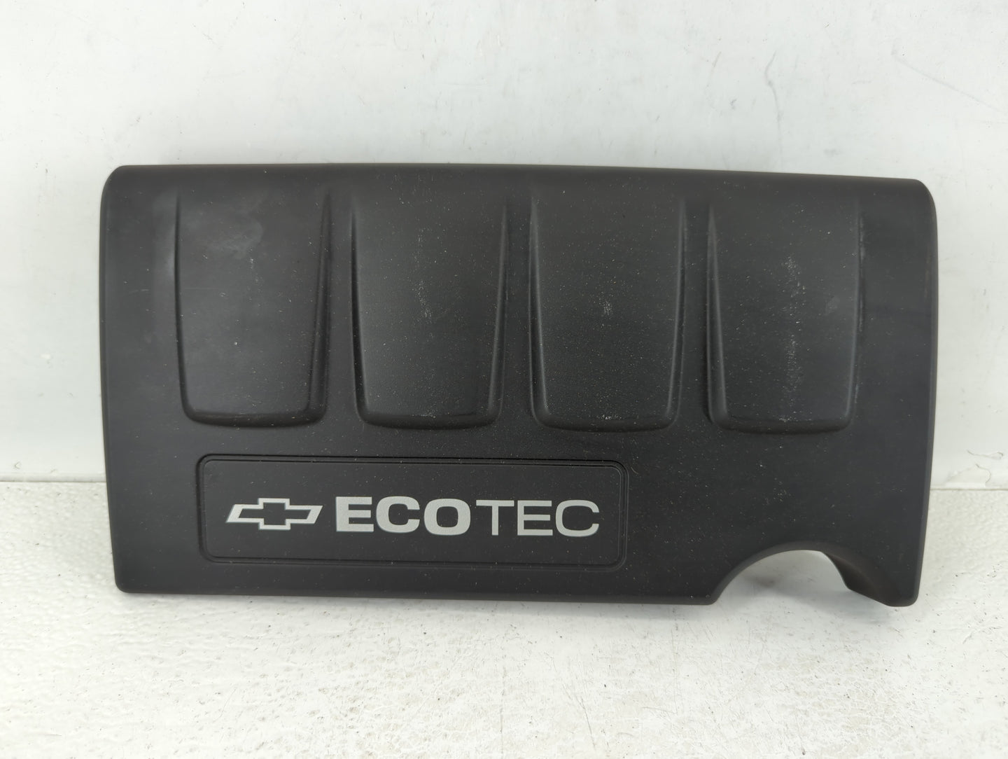 2014 Chevrolet Cruze Engine Cover - Oemusedautoparts1.com