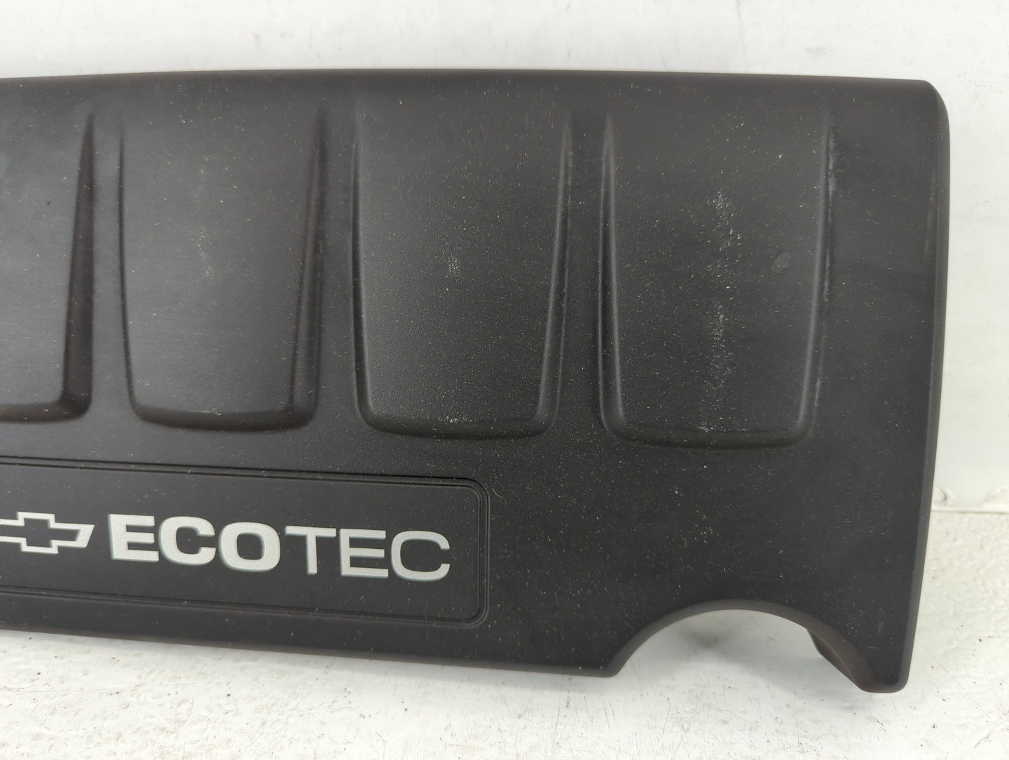 2014 Chevrolet Cruze Engine Cover - Oemusedautoparts1.com