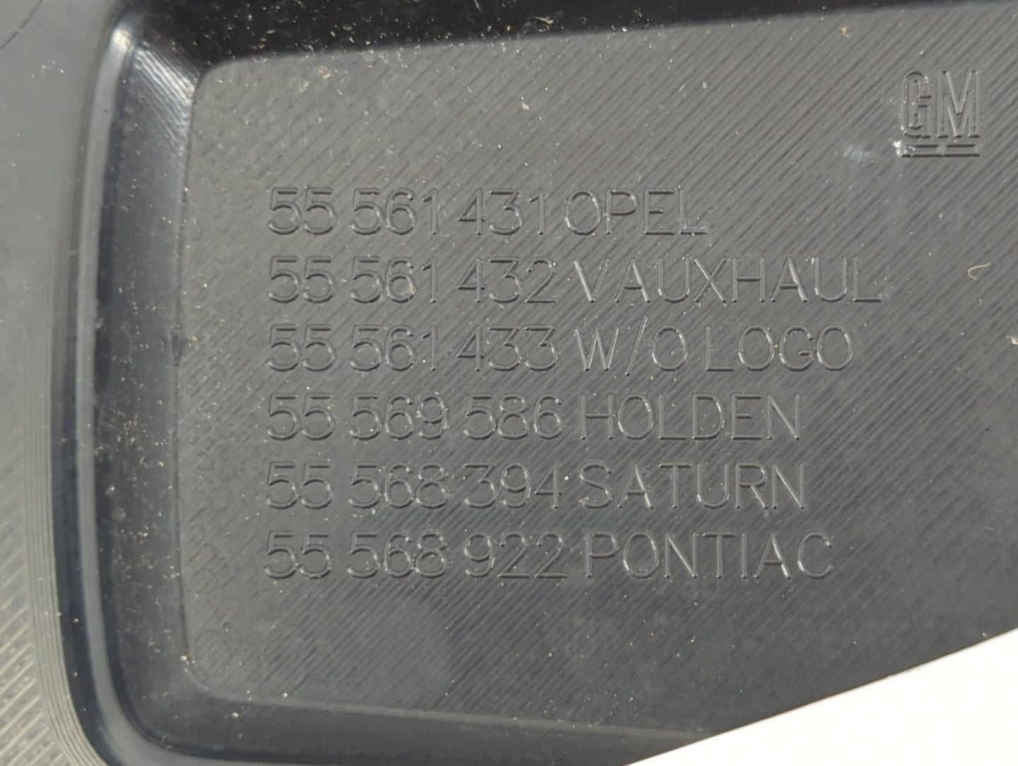 2014 Chevrolet Cruze Engine Cover - Oemusedautoparts1.com