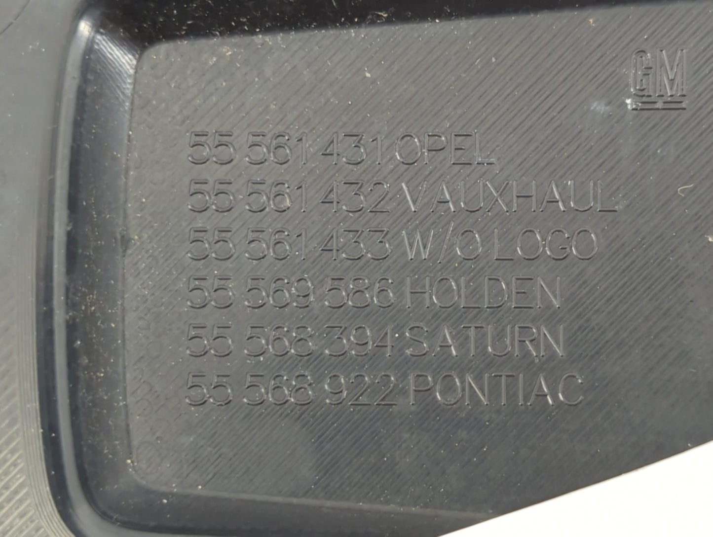 2014 Chevrolet Cruze Engine Cover - Oemusedautoparts1.com