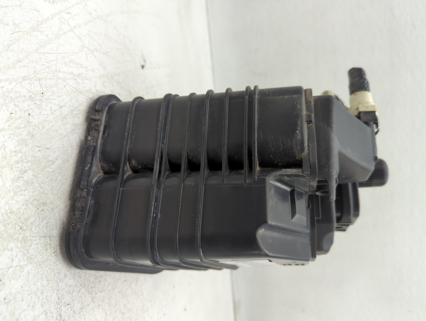 2014 Chevrolet Cruze Fuel Vapor Charcoal Canister - Oemusedautoparts1.com