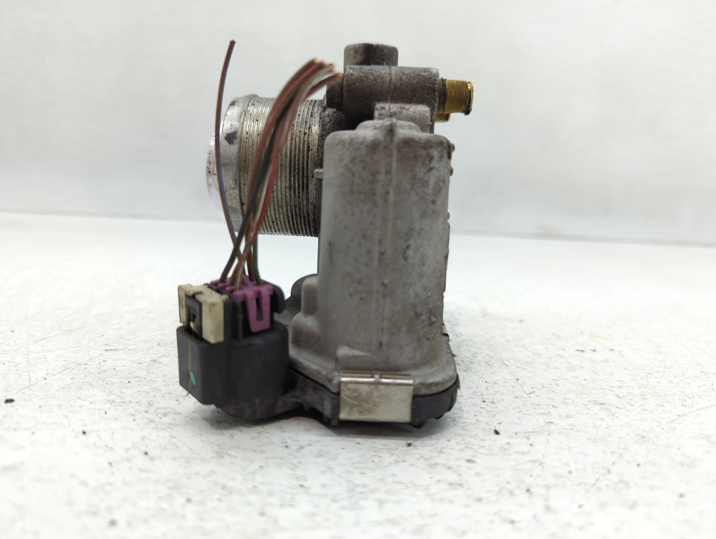 2011-2016 Chevrolet Cruze Throttle Body P/N:55581662 Fits Fits 2011 2012 2013 2014 2015 2016 2017 2018 2019 2020 2021 OEM Us
