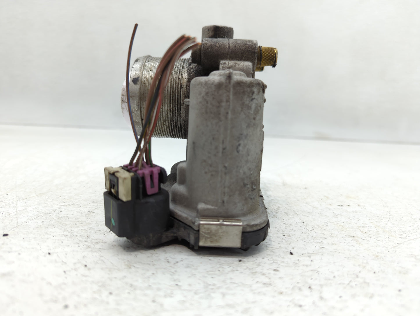 2011-2016 Chevrolet Cruze Throttle Body P/N:55581662 Fits Fits 2011 2012 2013 2014 2015 2016 2017 2018 2019 2020 2021 OEM Us