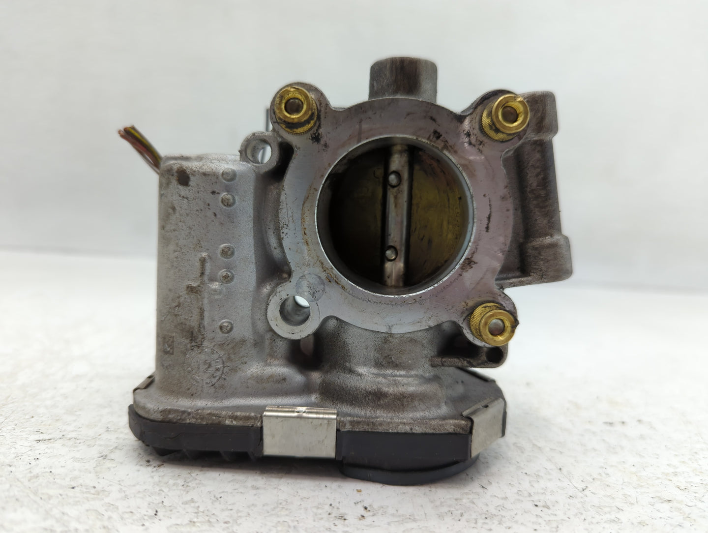 2011-2016 Chevrolet Cruze Throttle Body P/N:55581662 Fits Fits 2011 2012 2013 2014 2015 2016 2017 2018 2019 2020 2021 OEM Us