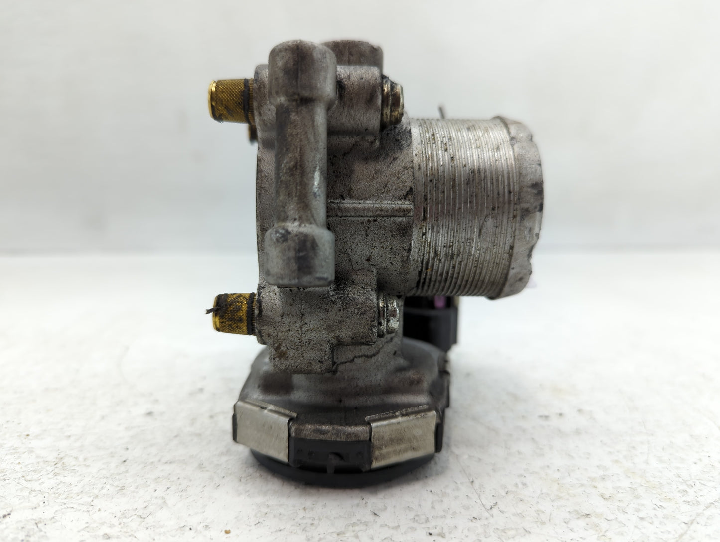 2011-2016 Chevrolet Cruze Throttle Body P/N:55581662 Fits Fits 2011 2012 2013 2014 2015 2016 2017 2018 2019 2020 2021 OEM Us