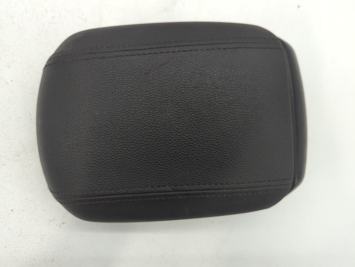 2013-2016 Chevrolet Cruze Center Console Armrest Cover Lid 662423 - Oemusedautoparts1.com