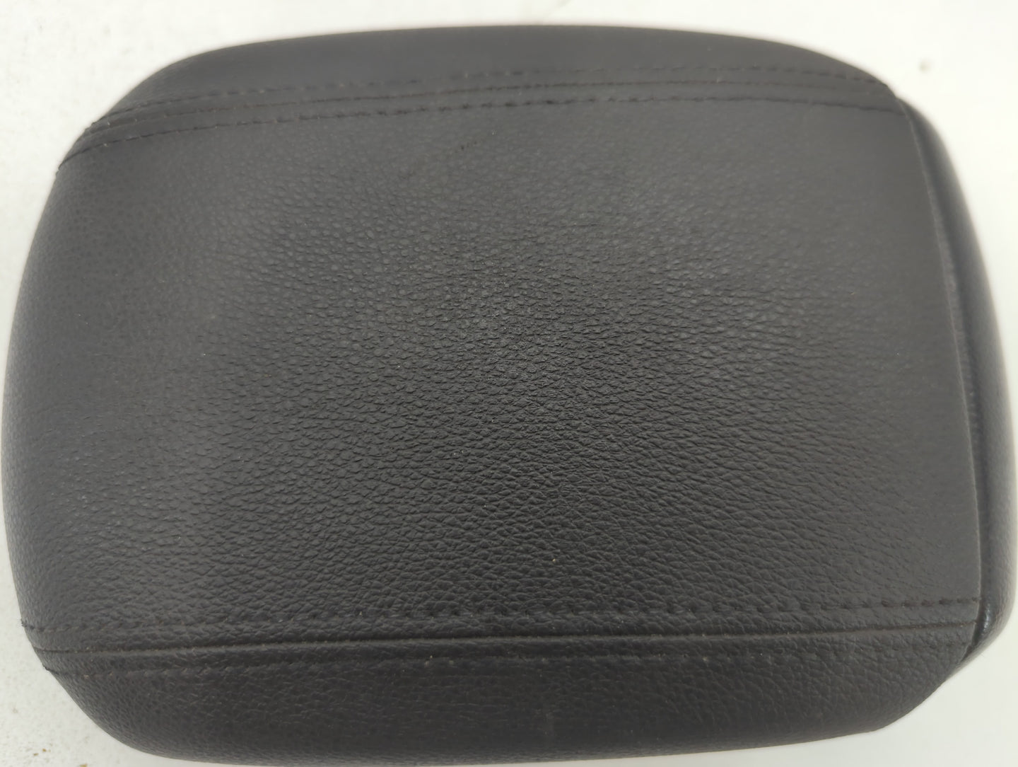 2013-2016 Chevrolet Cruze Center Console Armrest Cover Lid - Oemusedautoparts1.com