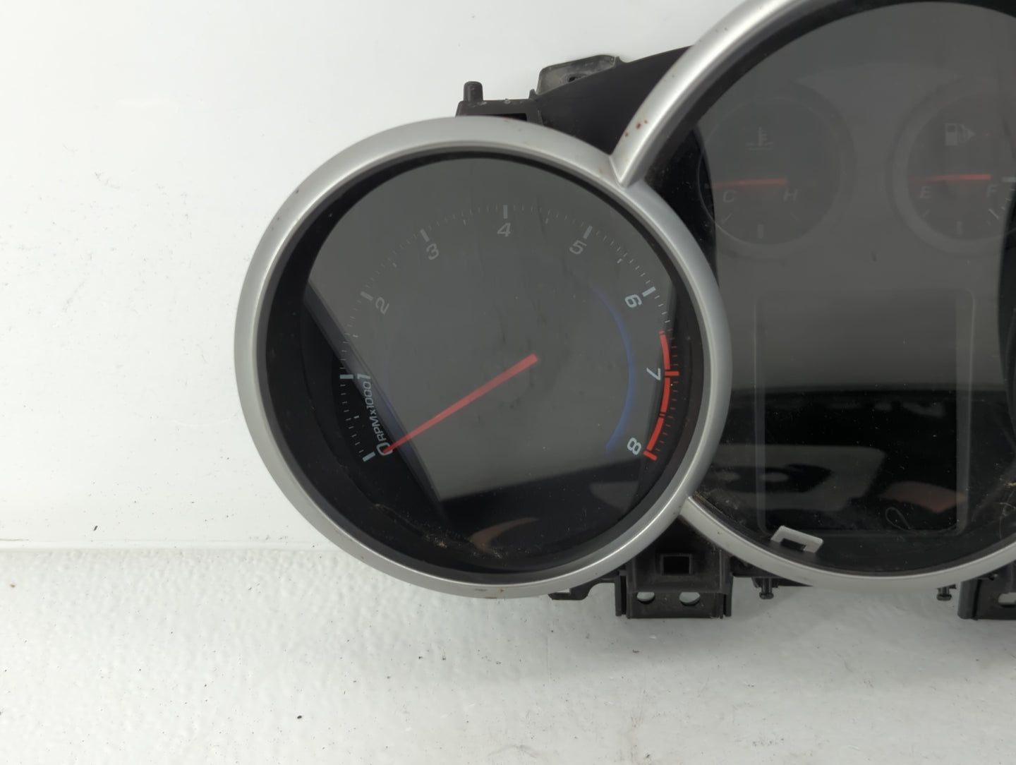 2013-2014 Chevrolet Cruze Instrument Cluster Speedometer Gauges P/N:95129378 Fits Fits 2013 2014 OEM Used Auto Parts - Oemus
