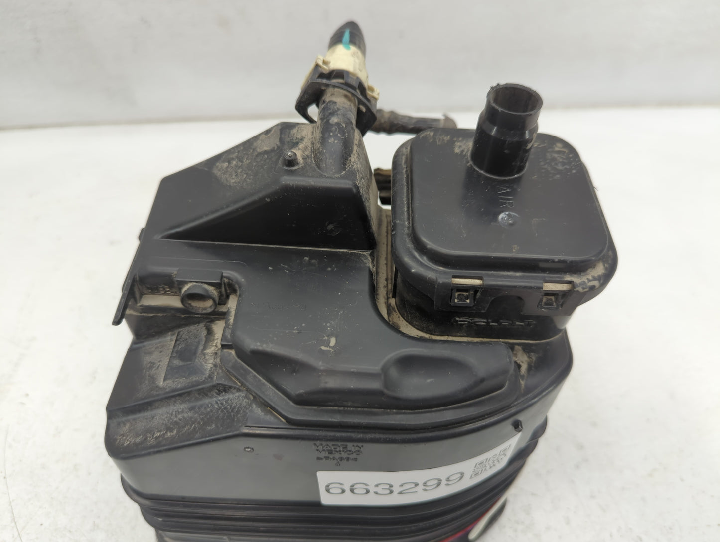 2014 Chevrolet Cruze Fuel Vapor Charcoal Canister - Oemusedautoparts1.com