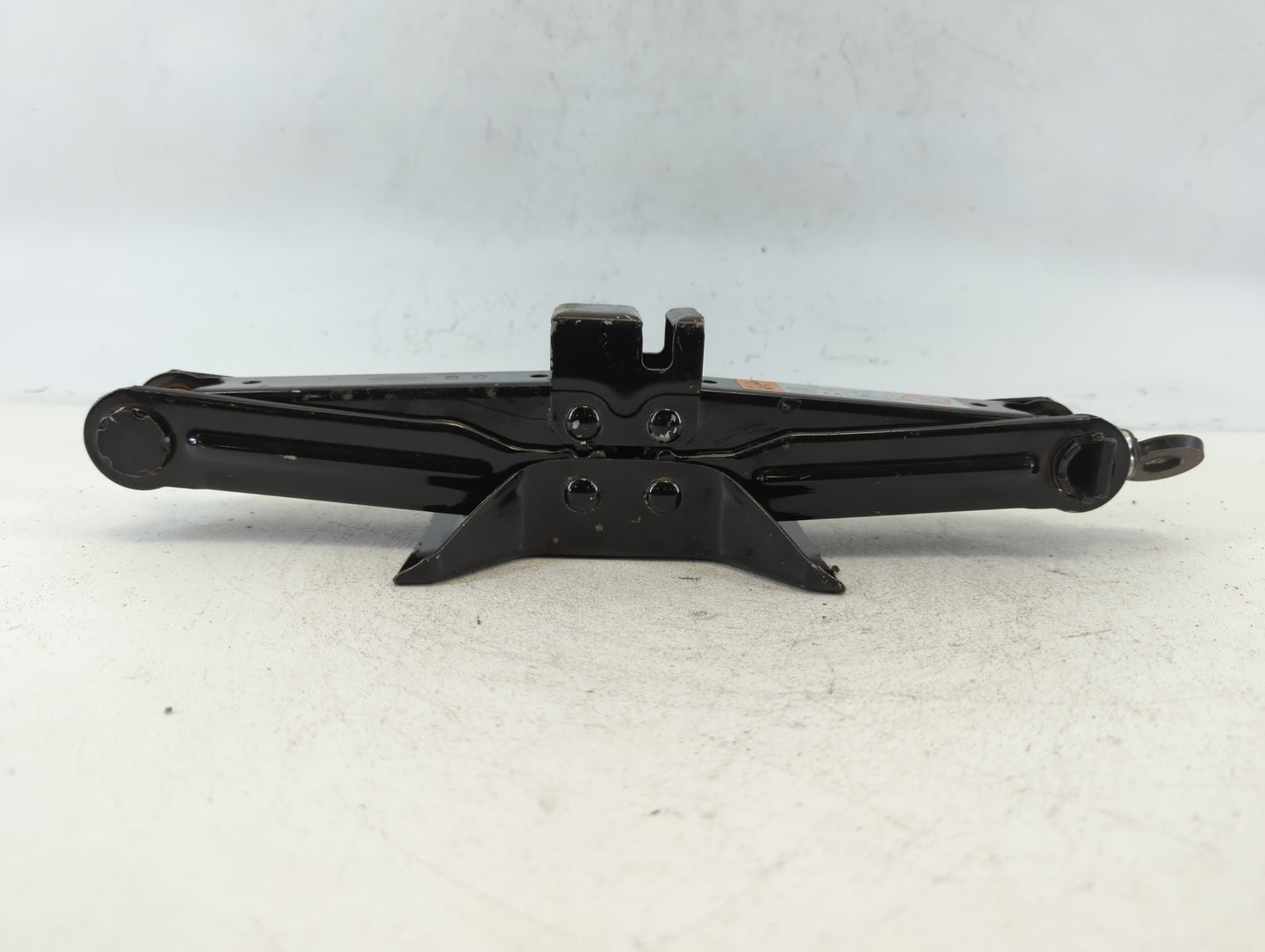 2014 Chevrolet Cruze Spare Scissor Car Jack - Oemusedautoparts1.com
