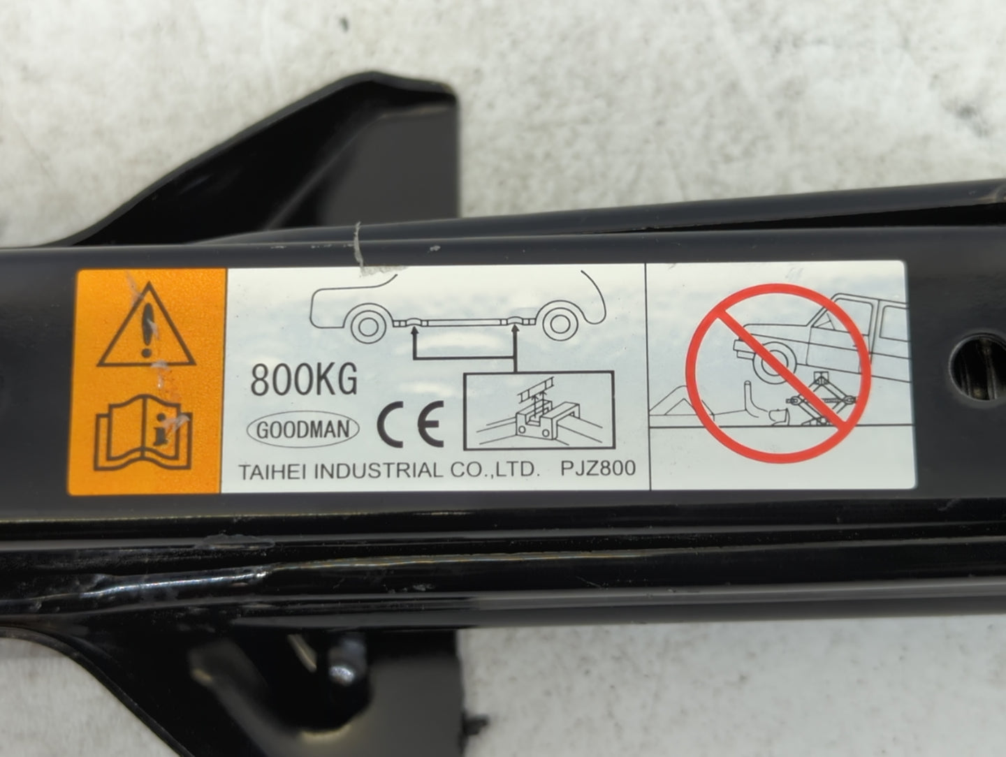 2014 Chevrolet Cruze Spare Scissor Car Jack - Oemusedautoparts1.com
