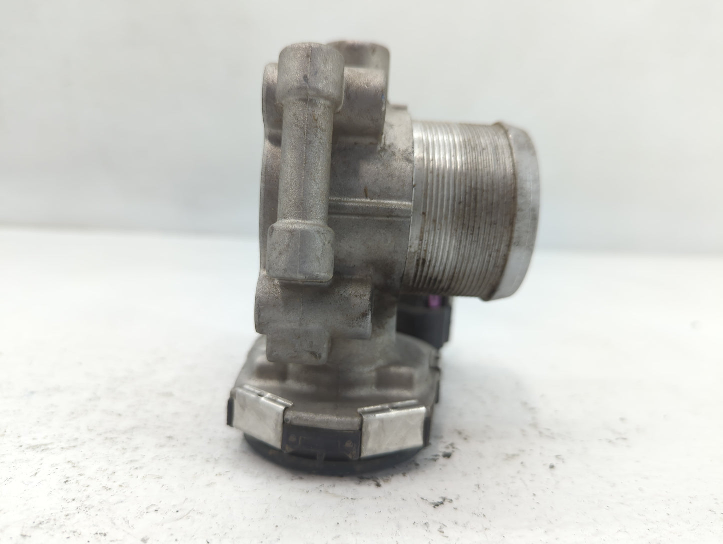 2011-2016 Chevrolet Cruze Throttle Body P/N:55 581 662 Fits Fits 2011 2012 2013 2014 2015 2016 2017 2018 2019 2020 2021 OEM 