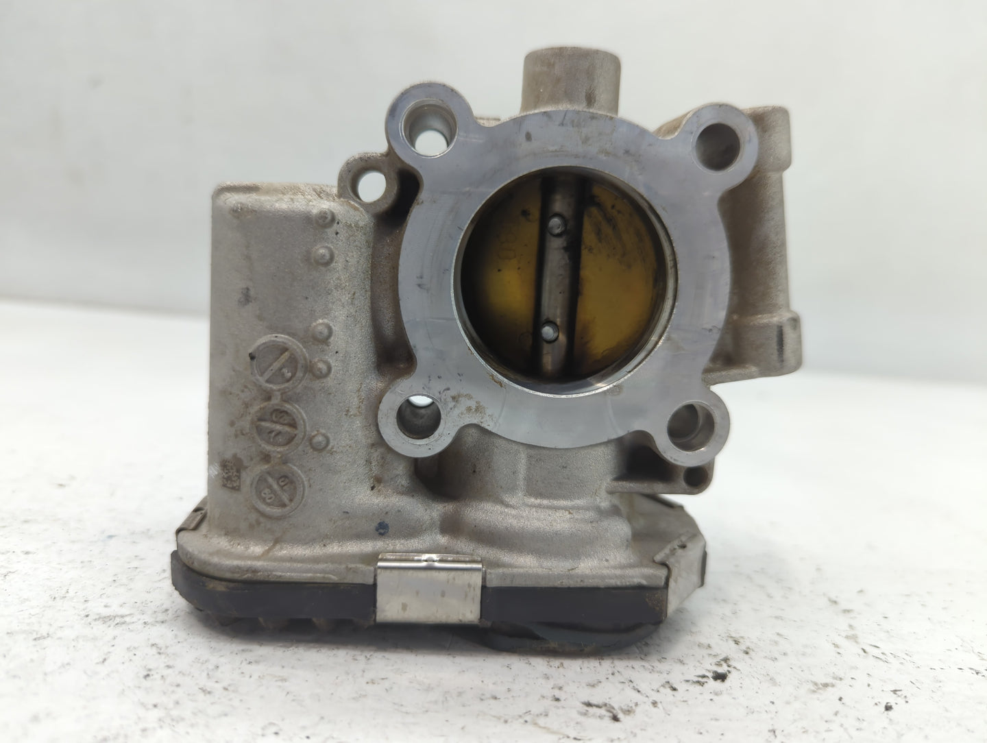 2011-2016 Chevrolet Cruze Throttle Body P/N:55 581 662 Fits Fits 2011 2012 2013 2014 2015 2016 2017 2018 2019 2020 2021 OEM 