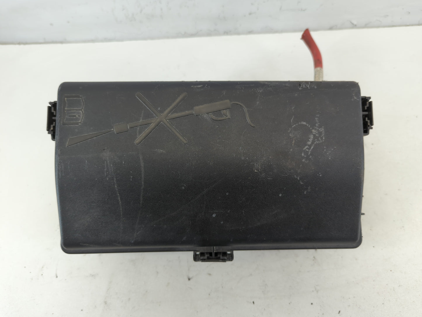 2011-2014 Chevrolet Cruze Fusebox Fuse Box Panel Relay Module P/N:6200 390874, 95216200_02 Fits Fits 2011 2012 2013 2014 OEM
