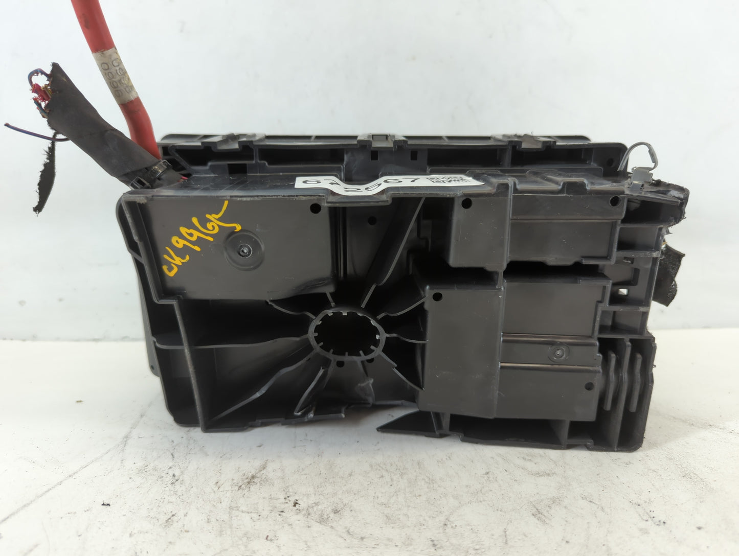 2011-2014 Chevrolet Cruze Fusebox Fuse Box Panel Relay Module P/N:6200 390874, 95216200_02 Fits Fits 2011 2012 2013 2014 OEM