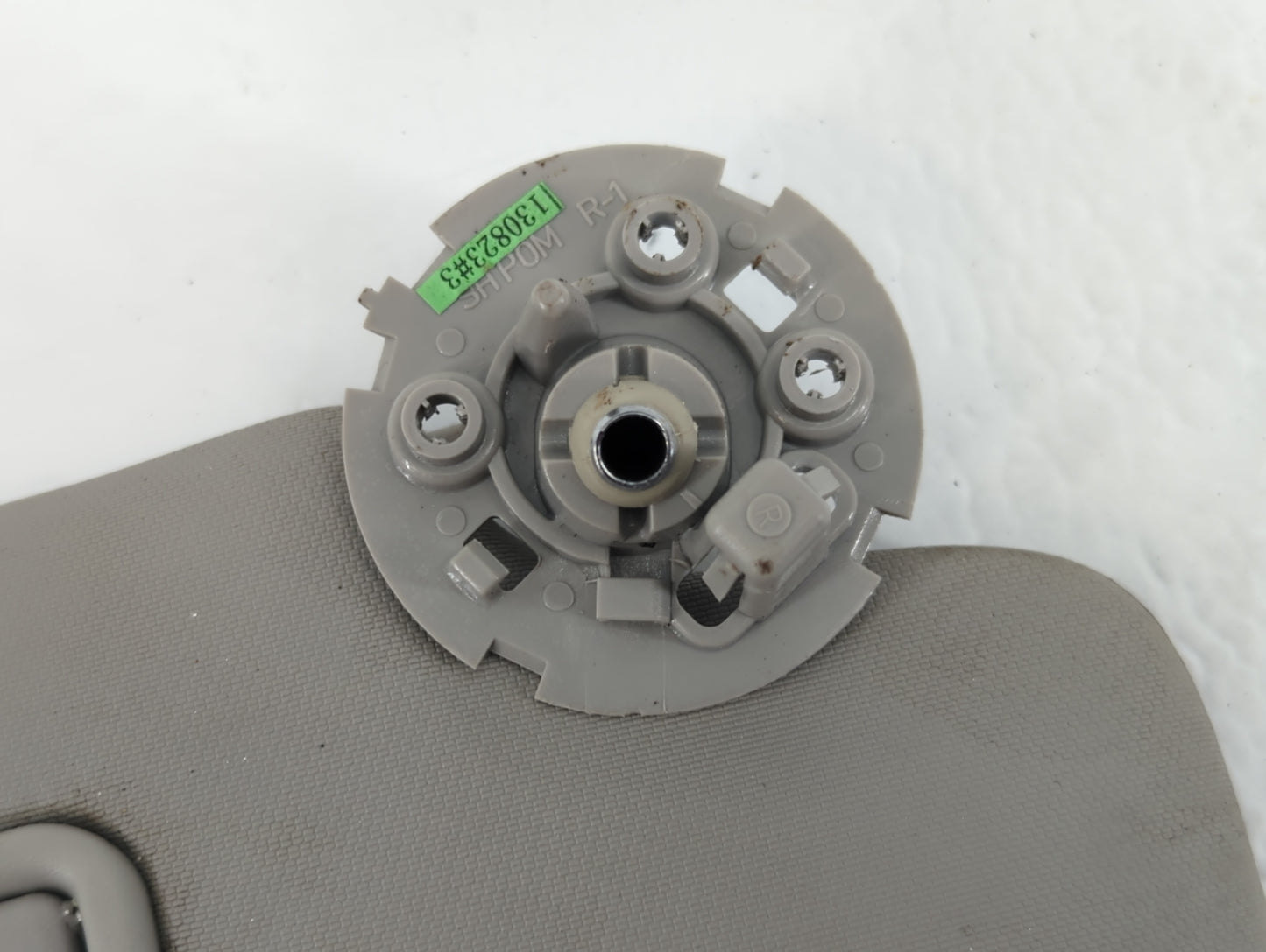 2011-2016 Chevrolet Cruze Sun Visor Shade Replacement Passenger Right Mirror Fits Fits 2011 2012 2013 2014 2015 2016 OEM Use