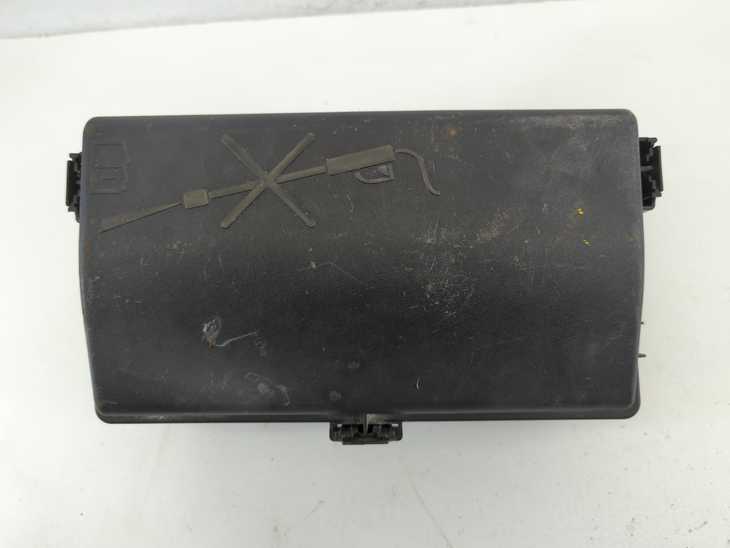 2011-2014 Chevrolet Cruze Fusebox Fuse Box Panel Relay Module P/N:142873 95216200_02 Fits Fits 2011 2012 2013 2014 OEM Used 