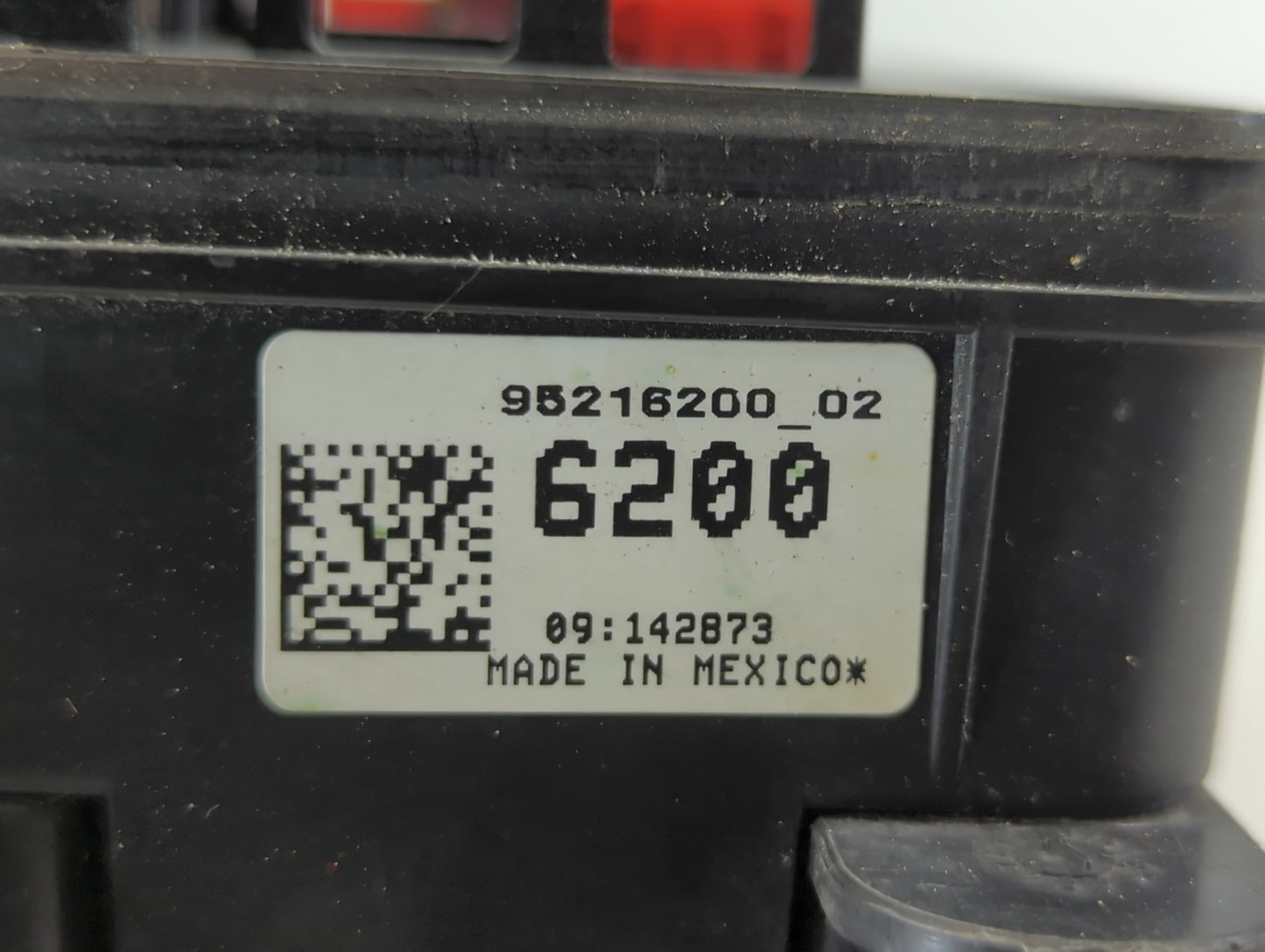 2011-2014 Chevrolet Cruze Fusebox Fuse Box Panel Relay Module P/N:142873 95216200_02 Fits Fits 2011 2012 2013 2014 OEM Used 