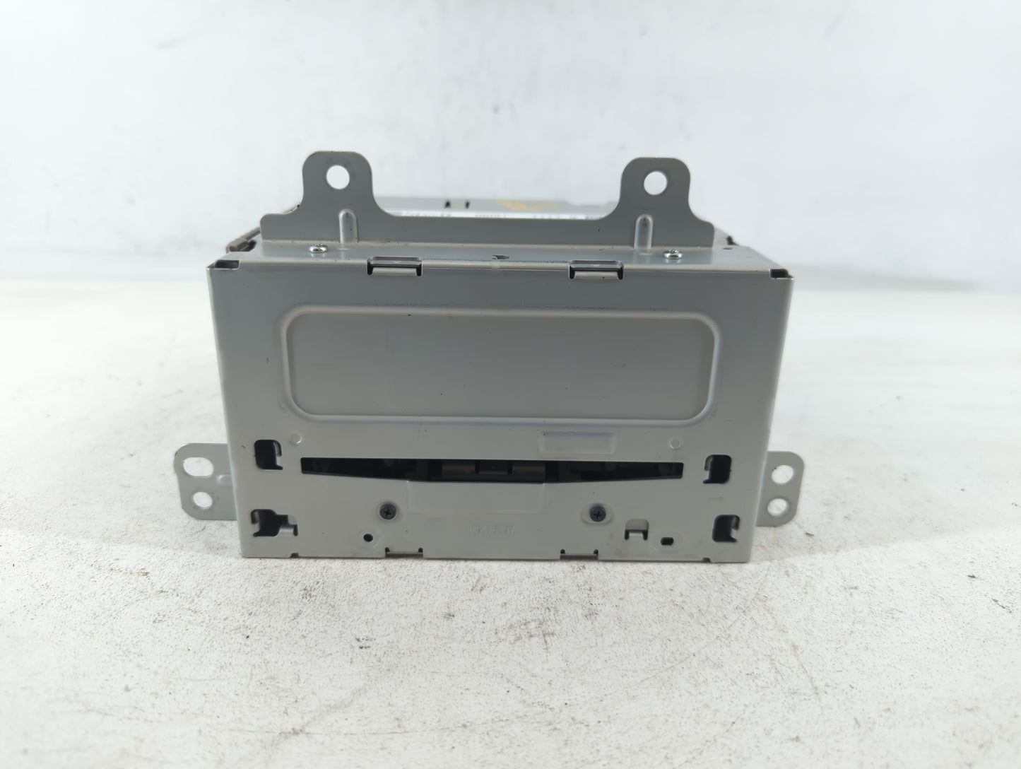 2014-2016 Chevrolet Cruze Am Fm Cd Player Radio Receiver - Oemusedautoparts1.com