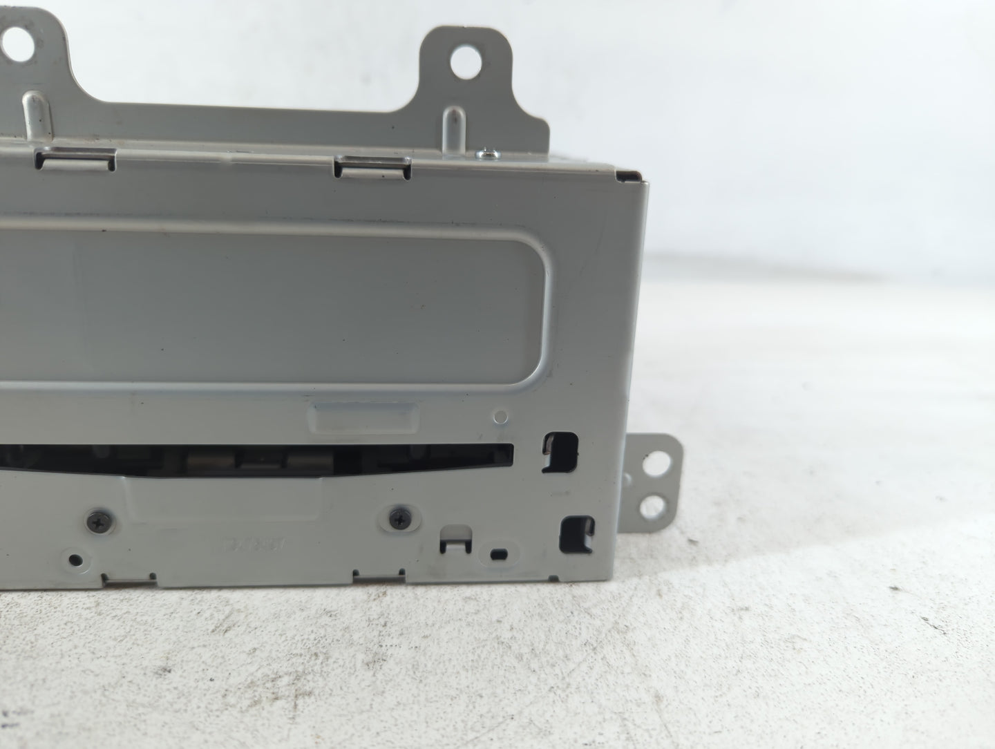 2014-2016 Chevrolet Cruze Am Fm Cd Player Radio Receiver - Oemusedautoparts1.com