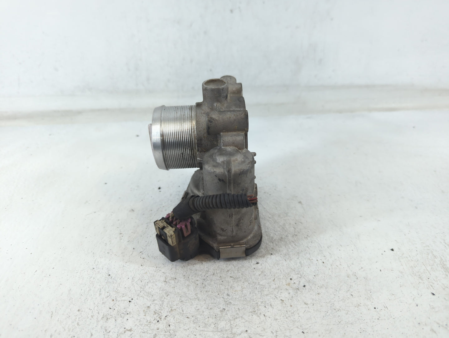 2011-2016 Chevrolet Cruze Throttle Body P/N:55581662 Fits Fits 2011 2012 2013 2014 2015 2016 2017 2018 2019 2020 2021 OEM Us