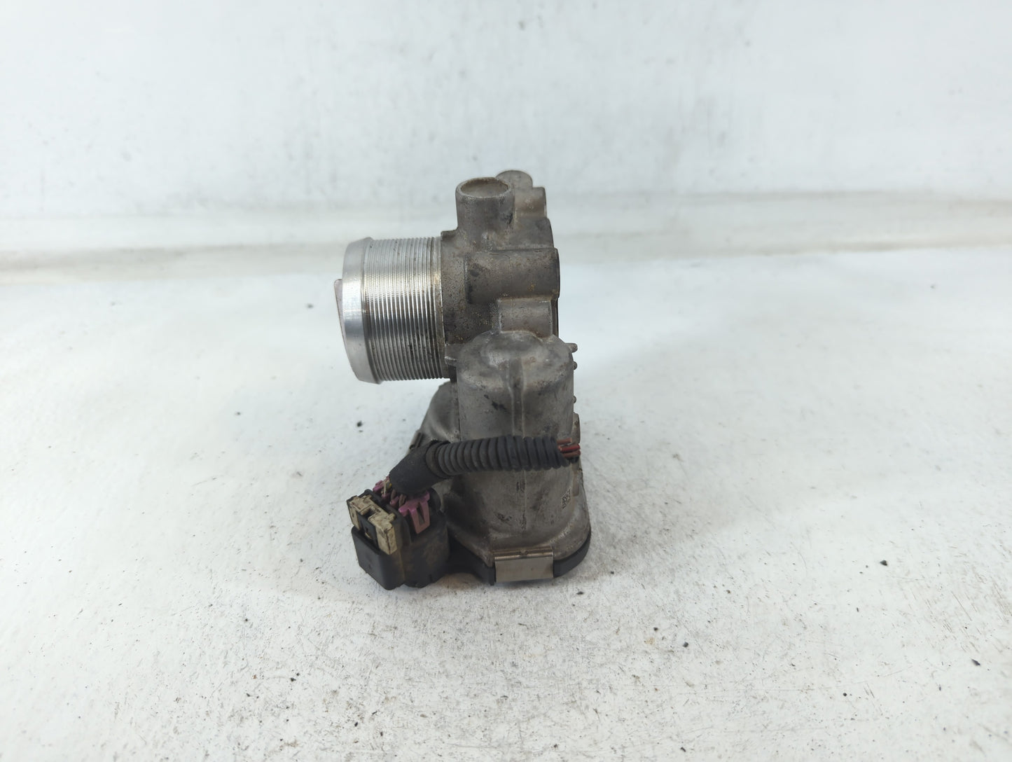 2011-2016 Chevrolet Cruze Throttle Body P/N:55581662 Fits Fits 2011 2012 2013 2014 2015 2016 2017 2018 2019 2020 2021 OEM Us