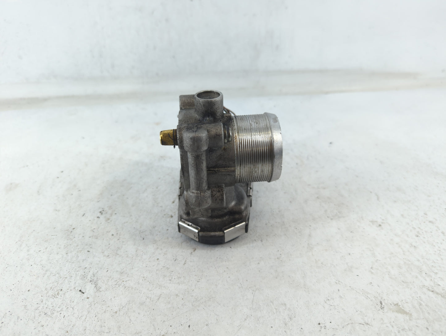 2011-2016 Chevrolet Cruze Throttle Body P/N:55581662 Fits Fits 2011 2012 2013 2014 2015 2016 2017 2018 2019 2020 2021 OEM Us