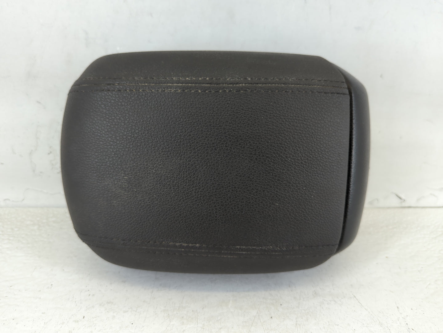 2013-2016 Chevrolet Cruze Center Console Armrest Cover Lid Black - Oemusedautoparts1.com