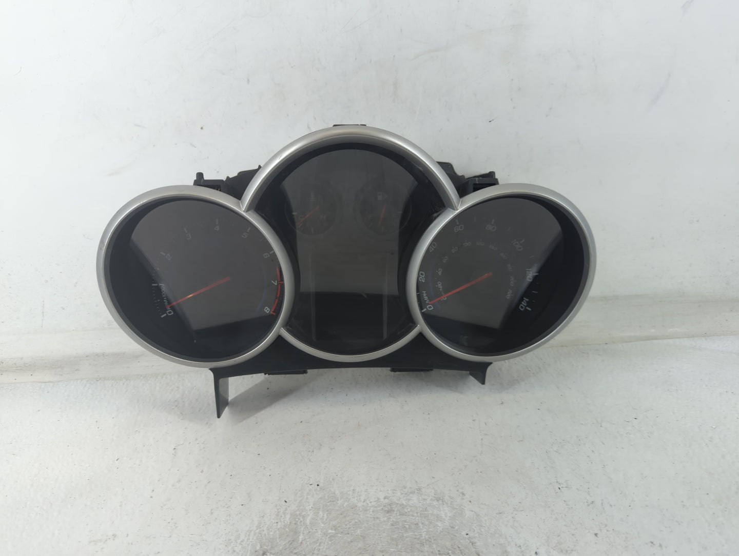 2013-2014 Chevrolet Cruze Instrument Cluster Speedometer Gauges P/N:811511914 95129378 Fits Fits 2013 2014 OEM Used Auto Par