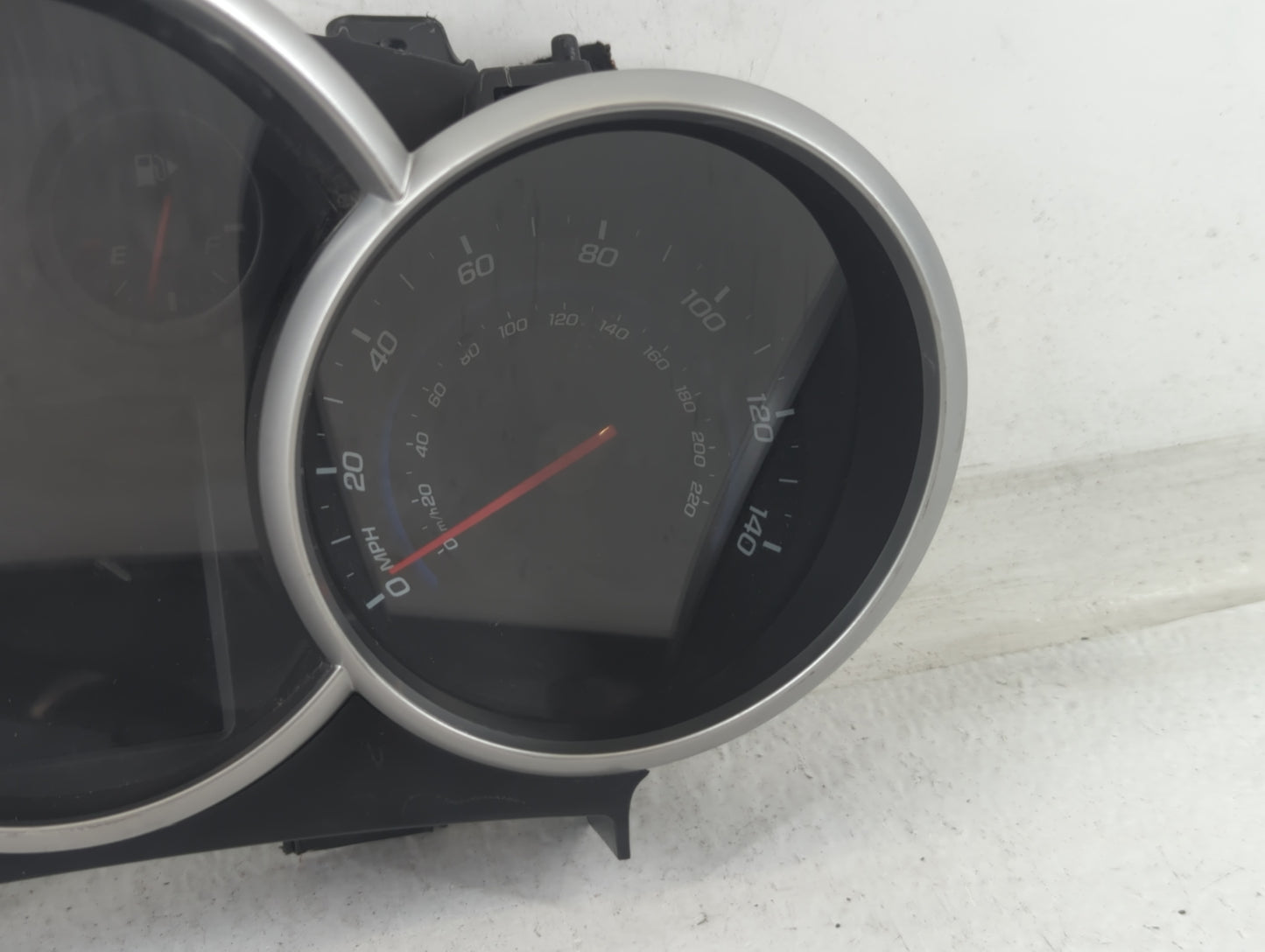 2013-2014 Chevrolet Cruze Instrument Cluster Speedometer Gauges P/N:811511914 95129378 Fits Fits 2013 2014 OEM Used Auto Par