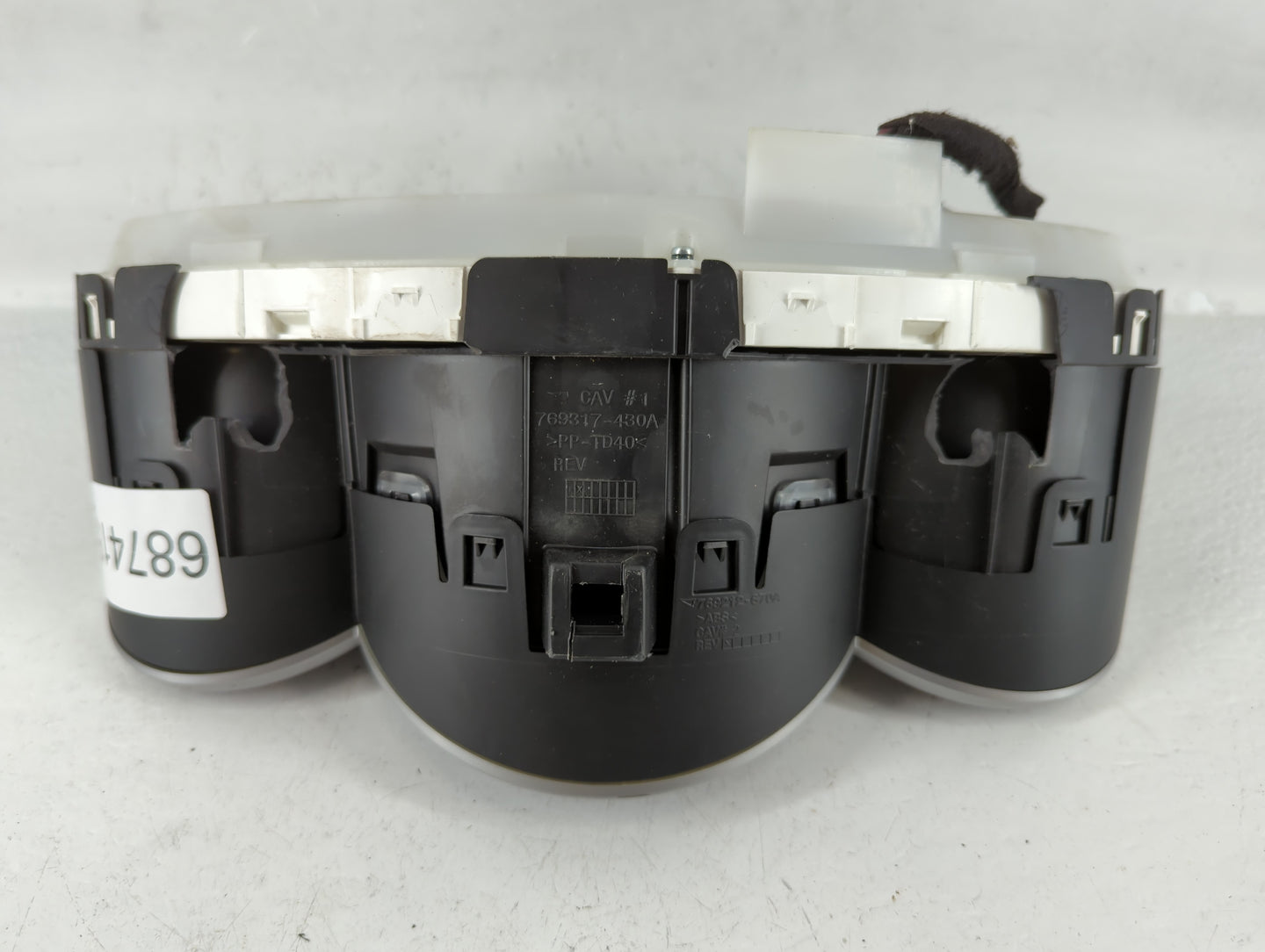 2013-2014 Chevrolet Cruze Instrument Cluster Speedometer Gauges P/N:94560794 811511914 Fits Fits 2013 2014 OEM Used Auto Par