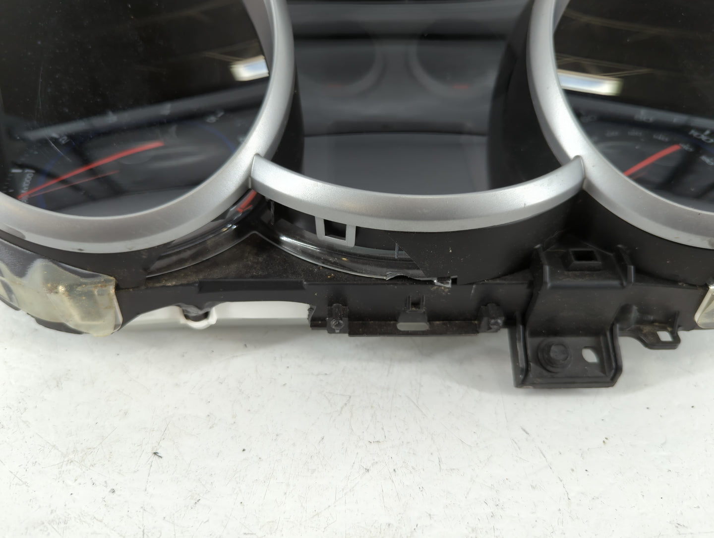 2013-2014 Chevrolet Cruze Instrument Cluster Speedometer Gauges P/N:94560794 811511914 Fits Fits 2013 2014 OEM Used Auto Par