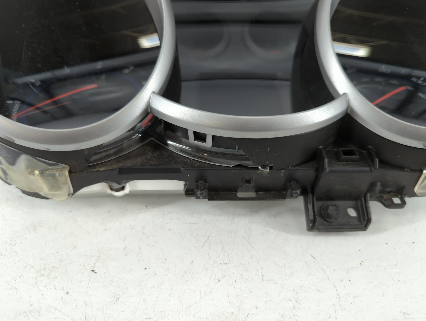 2013-2014 Chevrolet Cruze Instrument Cluster Speedometer Gauges P/N:94560794 811511914 Fits Fits 2013 2014 OEM Used Auto Par