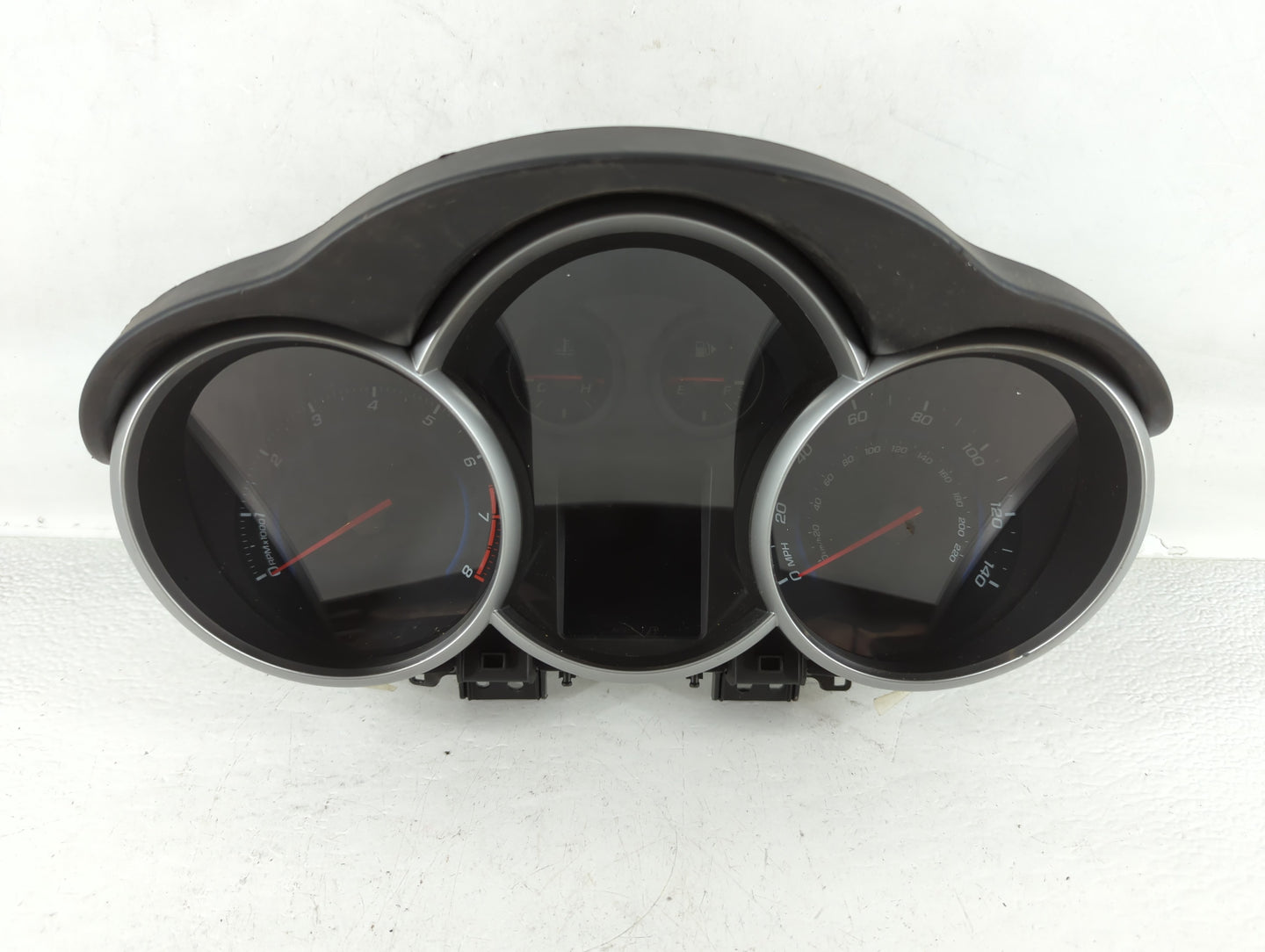 2013-2014 Chevrolet Cruze Instrument Cluster Speedometer Gauges P/N:94560794 811511914 Fits Fits 2013 2014 OEM Used Auto Par