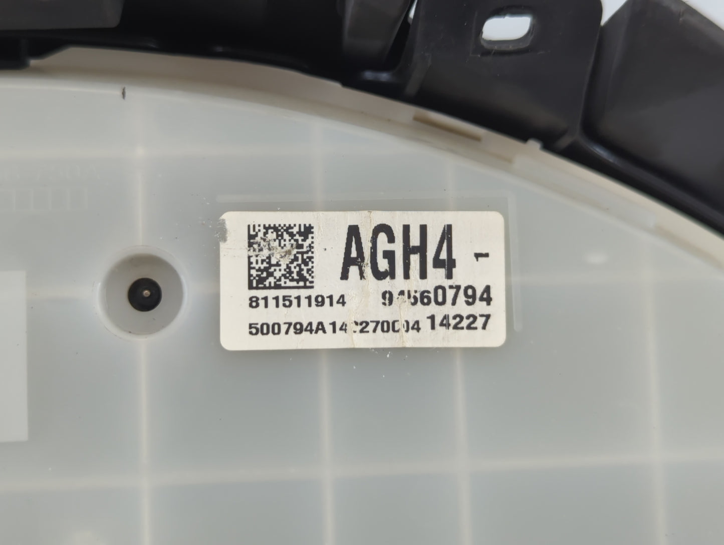 2013-2014 Chevrolet Cruze Instrument Cluster Speedometer Gauges P/N:94560794 811511914 Fits Fits 2013 2014 OEM Used Auto Par
