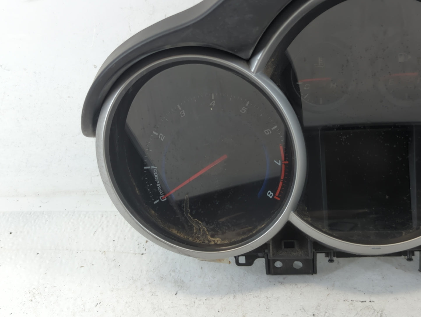 2013-2014 Chevrolet Cruze Instrument Cluster Speedometer Gauges P/N:94560794 811511914 Fits Fits 2013 2014 OEM Used Auto Par