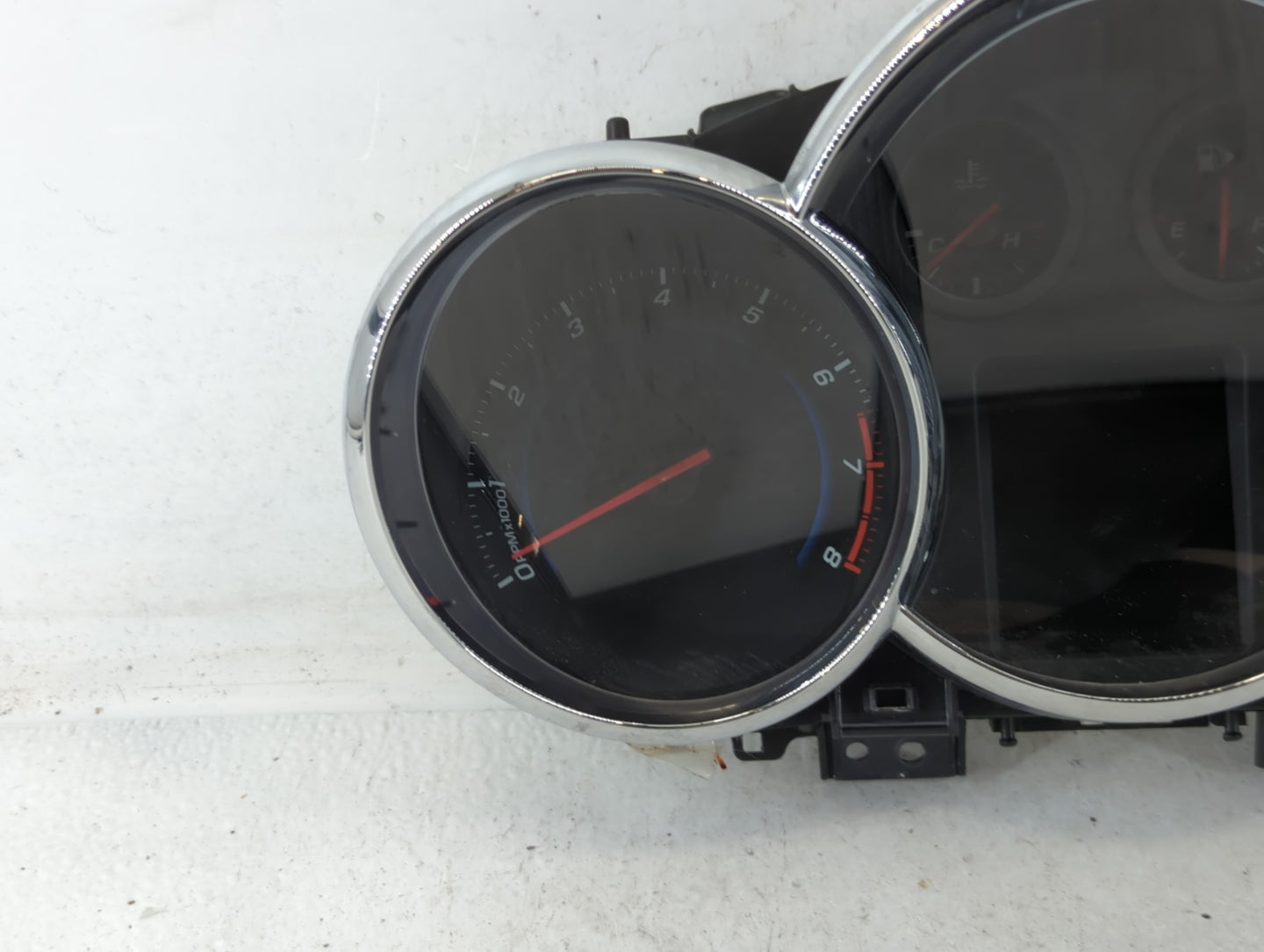 2013-2014 Chevrolet Cruze Instrument Cluster Speedometer Gauges P/N:811511914 95129376 Fits Fits 2013 2014 OEM Used Auto Par
