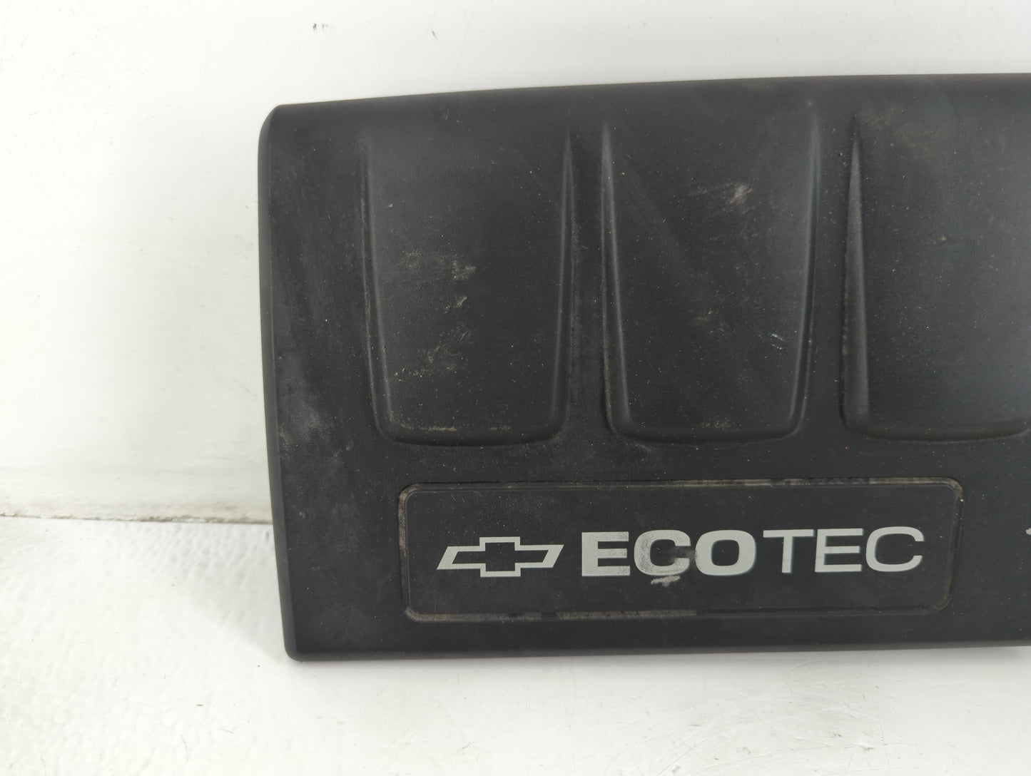 2014 Chevrolet Cruze Engine Cover - Oemusedautoparts1.com