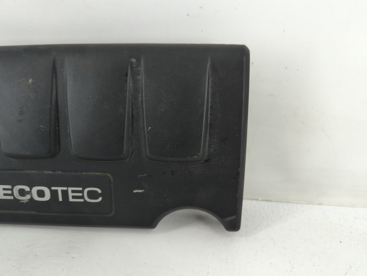 2014 Chevrolet Cruze Engine Cover - Oemusedautoparts1.com