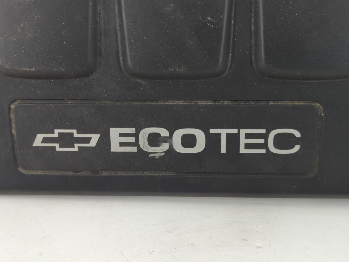 2014 Chevrolet Cruze Engine Cover - Oemusedautoparts1.com