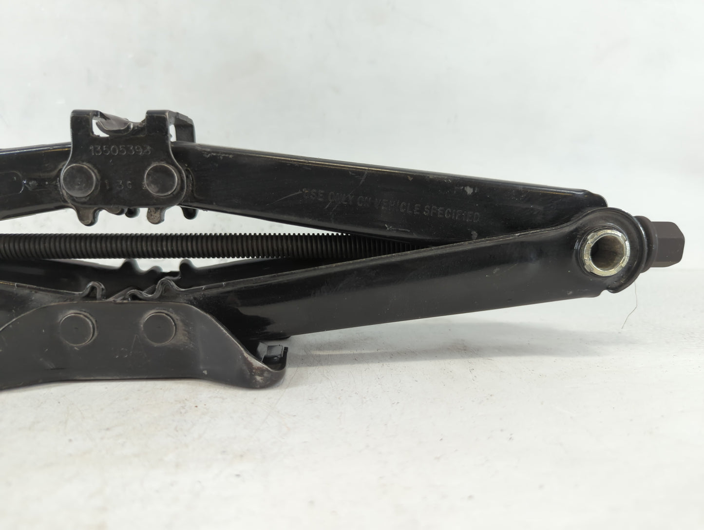2014 Chevrolet Cruze Spare Scissor Car Jack 706975 - Oemusedautoparts1.com