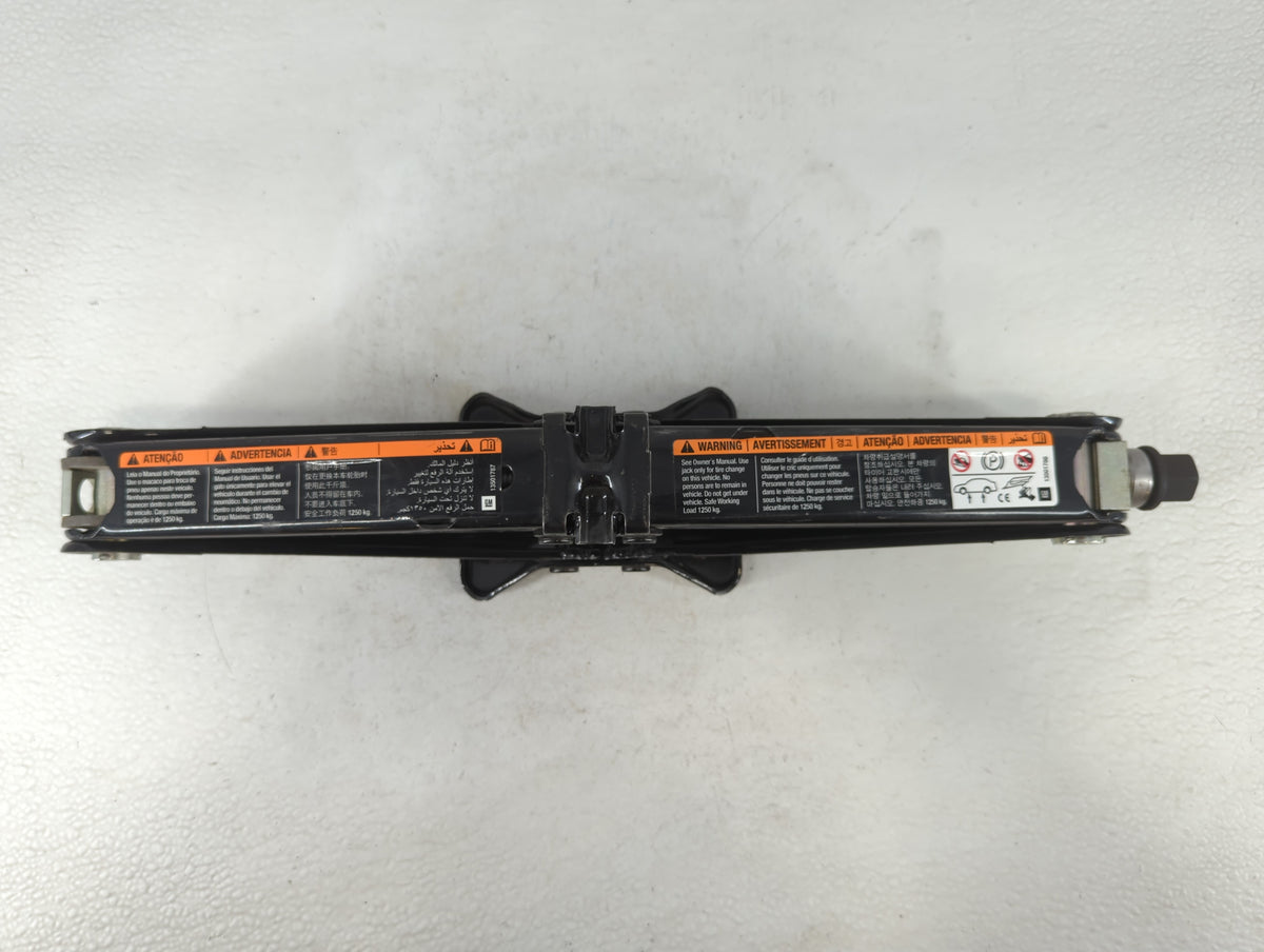 2014 Chevrolet Cruze Spare Scissor Car Jack 706975 - Oemusedautoparts1.com
