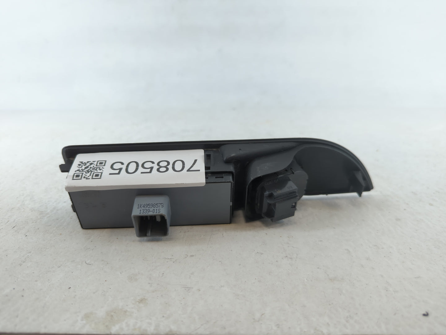 2011-2014 Chevrolet Cruze Master Power Window Switch Replacement Driver Side Left P/N:1K49598579 Fits OEM Used Auto Parts - 