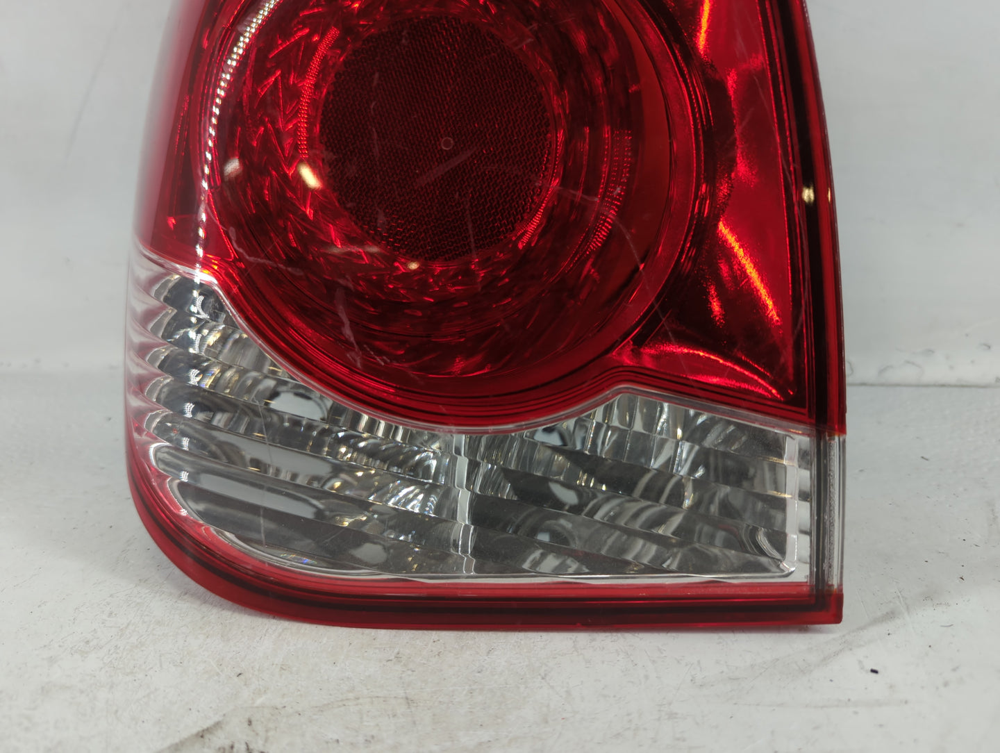 2014 Chevrolet Cruze Tail Light Assembly Passenger Right OEM P/N:1122110 Fits OEM Used Auto Parts - Oemusedautoparts1.com