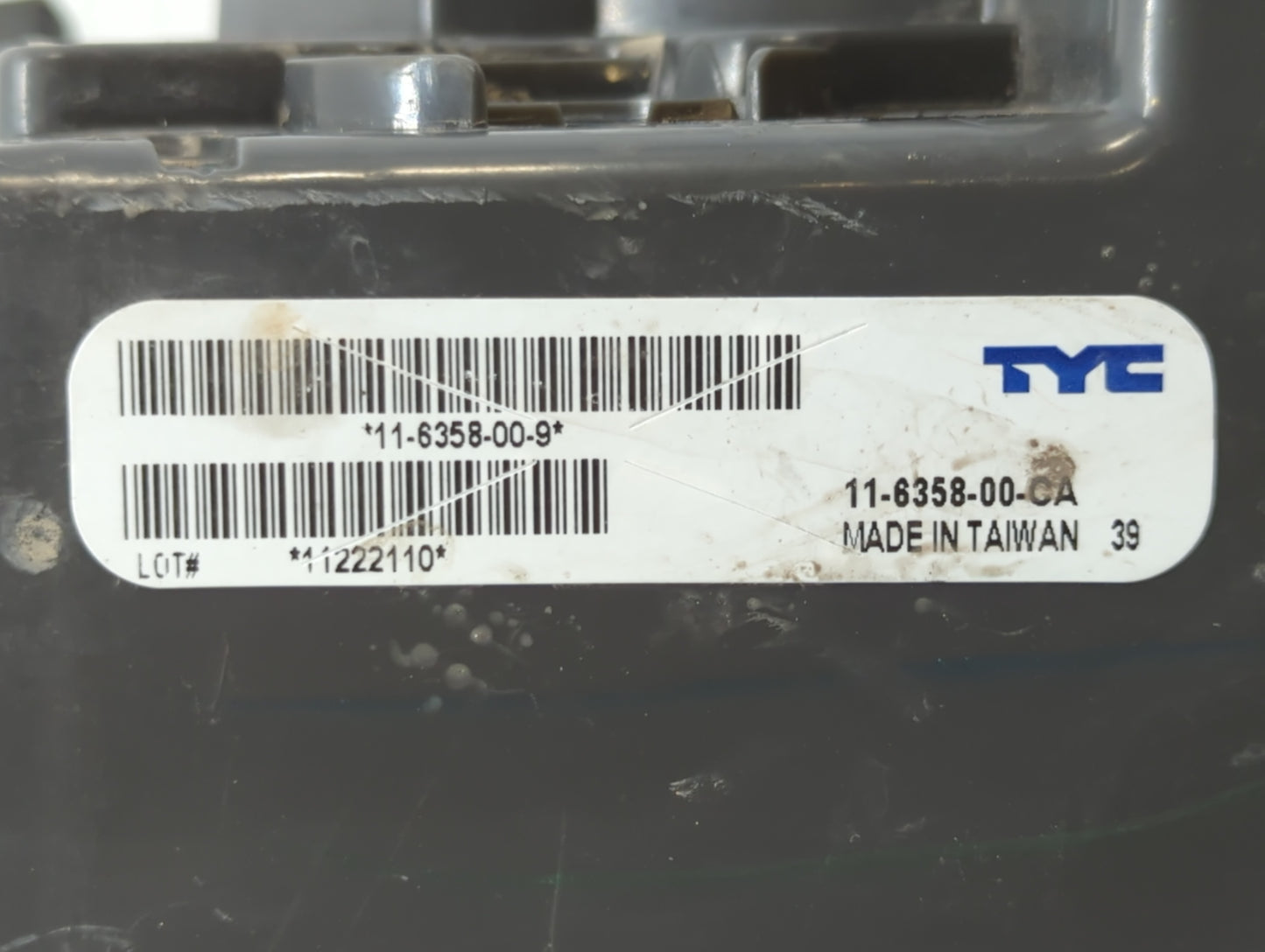 2014 Chevrolet Cruze Tail Light Assembly Passenger Right OEM P/N:1122110 Fits OEM Used Auto Parts - Oemusedautoparts1.com