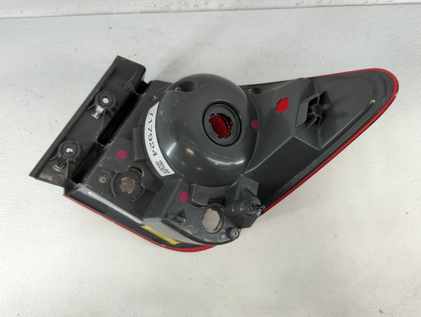 2014 Chevrolet Cruze Tail Light Assembly Passenger Right OEM P/N:1122110 Fits OEM Used Auto Parts - Oemusedautoparts1.com